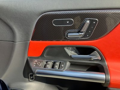 MERCEDES-BENZ GLA - 8