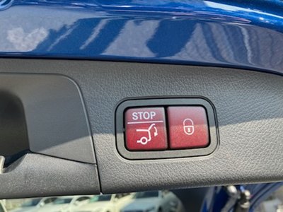 MERCEDES-BENZ GLA - 4