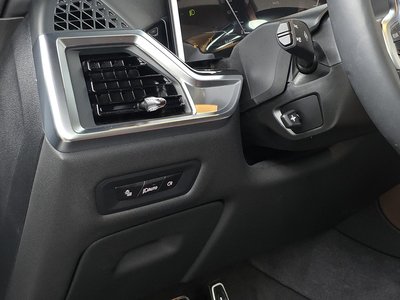2025 BMW X5 — миниатюра 28