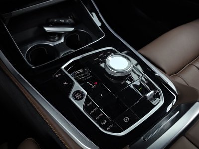 2025 BMW X5 — миниатюра 12