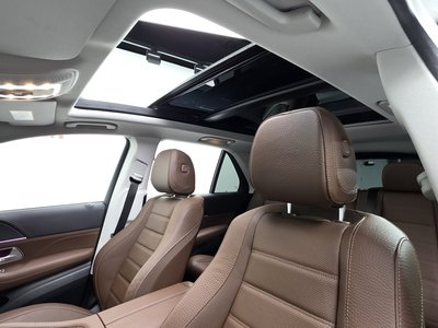 2025 Mercedes-BENZ GLE — миниатюра 17