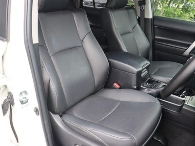 TOYOTA LAND CRUISER PRADO - 3