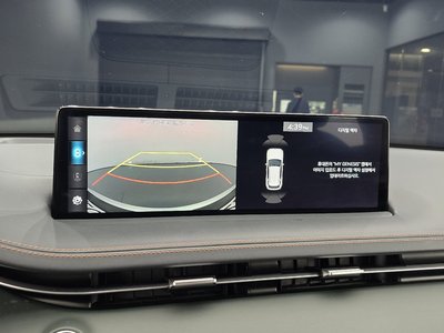 2023 Genesis GV70 — миниатюра 21