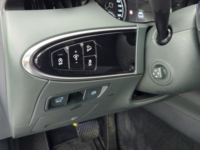 2023 Genesis GV70 — миниатюра 22