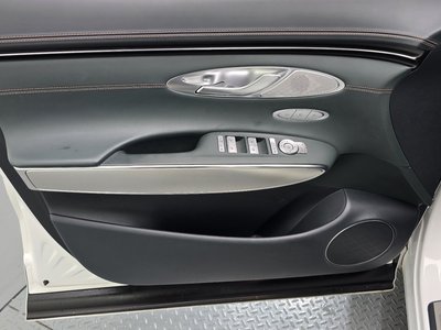 2023 Genesis GV70 — миниатюра 14