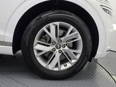2023 Genesis GV70 photo 8