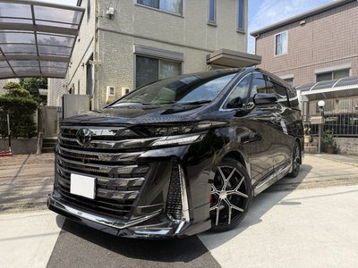 TOYOTA VELLFIRE - 1