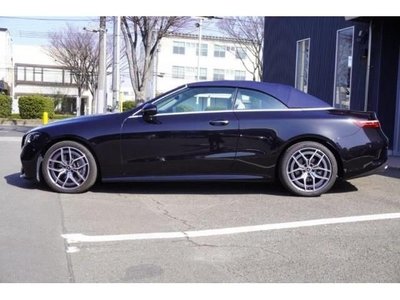 MERCEDES-BENZ E-CLASS - 4