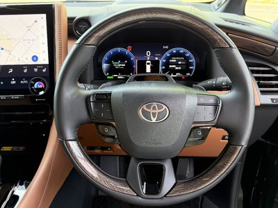 TOYOTA VELLFIRE - 8