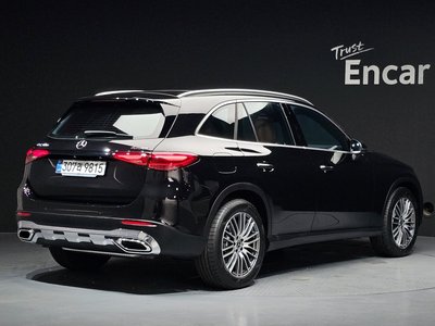MERCEDES-BENZ GLC - 4