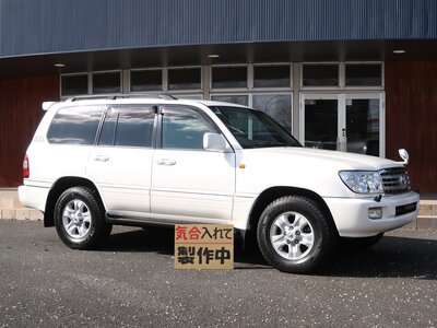 TOYOTA LAND CRUISER 100