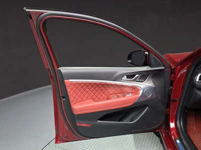 2023 Genesis THE NEW G70 — миниатюра 14