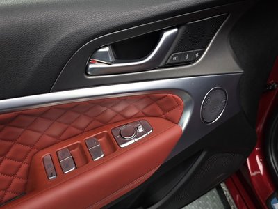2023 Genesis THE NEW G70 — миниатюра 29