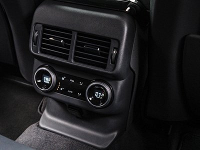 2024 LAND Rover RANGE ROVER VELAR — миниатюра 31