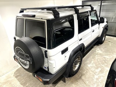 TOYOTA LAND CRUISER 70 - 6