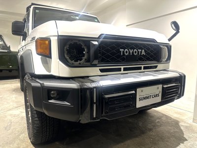 TOYOTA LAND CRUISER 70