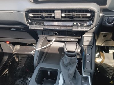 TOYOTA LAND CRUISER 250 - 5