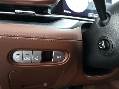 صورة مصغرة 28 لـ 2022 Genesis G90 (RS4)