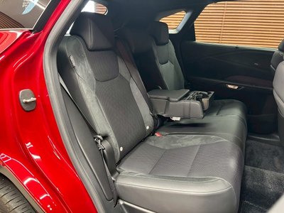صورة مصغرة 40 لـ 2023 Lexus RX
