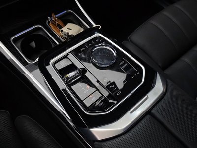 2025 BMW 7 SERIES — миниатюра 12