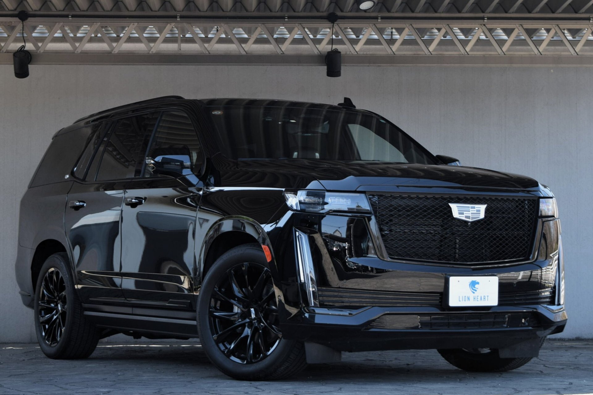 CADILLAC ESCALADE - View 1