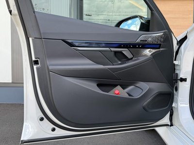 2025 BMW M5 缩略图 68