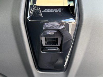 2025 BMW M5 缩略图 77