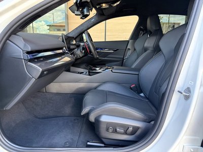 2025 BMW M5 缩略图 43