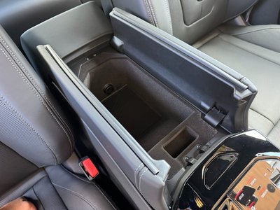 2025 BMW M5 缩略图 57