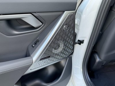 2025 BMW M5 缩略图 70