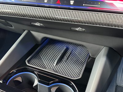 2025 BMW M5 缩略图 53