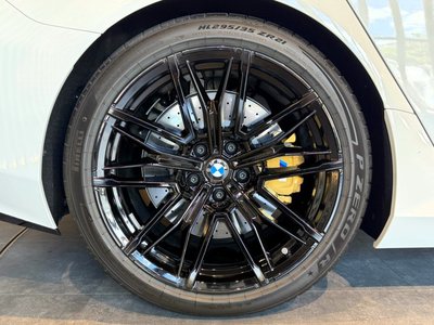 2025 BMW M5 缩略图 30