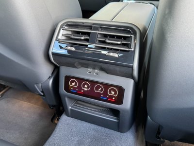 2025 BMW M5 缩略图 76