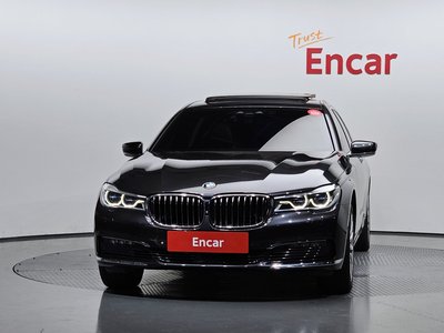 BMW 7 SERIES - 2