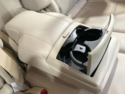 صورة مصغرة 75 لـ 2023 Toyota LAND CRUISER PRADO