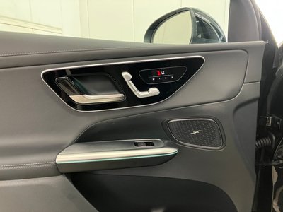 2025 Mercedes-BENZ GLC — миниатюра 22