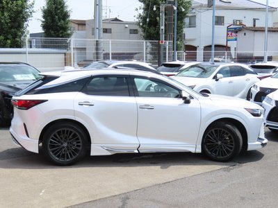 صورة 6 لـ 2025 Lexus RX