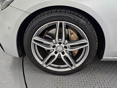 MERCEDES-BENZ E-CLASS - 6