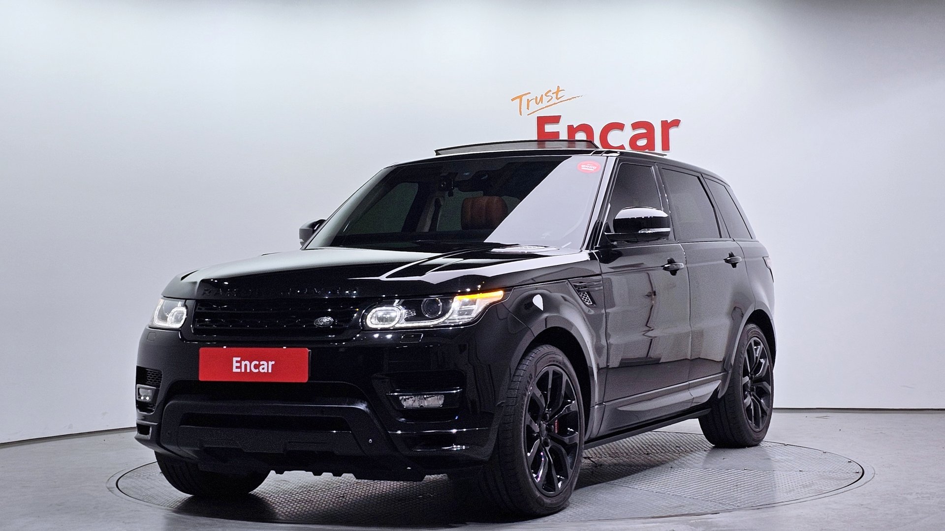 LAND ROVER RANGE ROVER SPORT - View 1