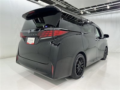 2024 Toyota ALPHARD — фото 7