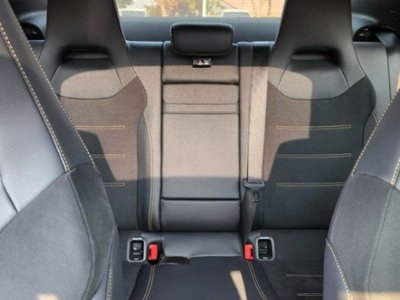 MERCEDES-BENZ CLA - 4