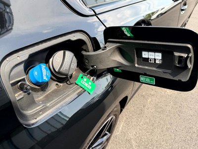 2025 BMW 3 SERIES — миниатюра 75