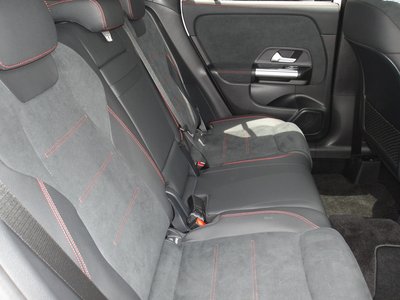 صورة مصغرة 47 لـ 2025 Mercedes-BENZ GLA