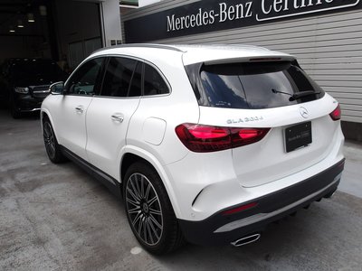 MERCEDES-BENZ GLA - 3