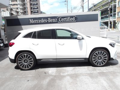 MERCEDES-BENZ GLA - 10