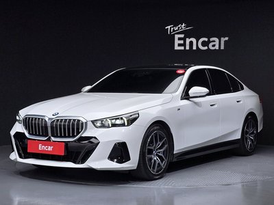 BMW 5 SERIES - 1