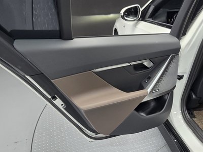 صورة مصغرة 15 لـ 2023 BMW 5 SERIES
