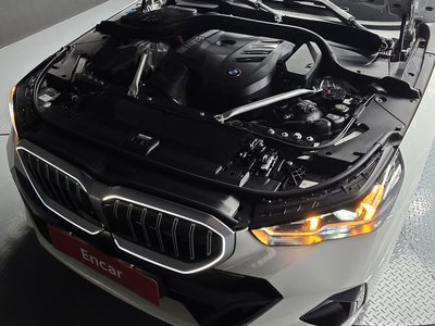 BMW 5 SERIES - 7