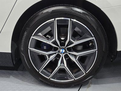 BMW 5 SERIES - 8