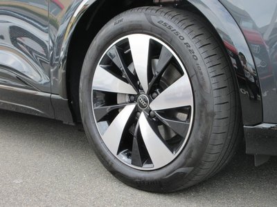 صورة 10 لـ 2025 AUDI Q6 E-TRON